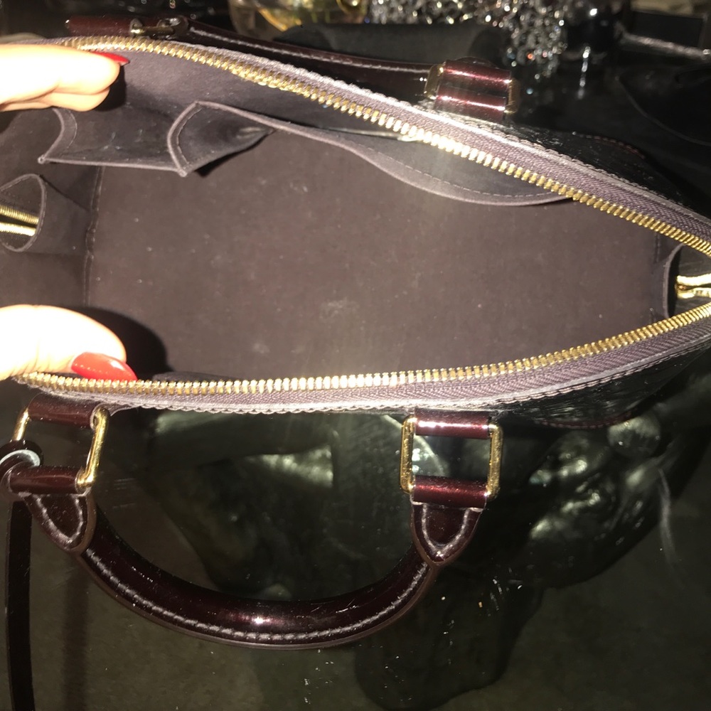 Authentic Maroon Alma Louis Vuitton Purse - Picture 6 of 7